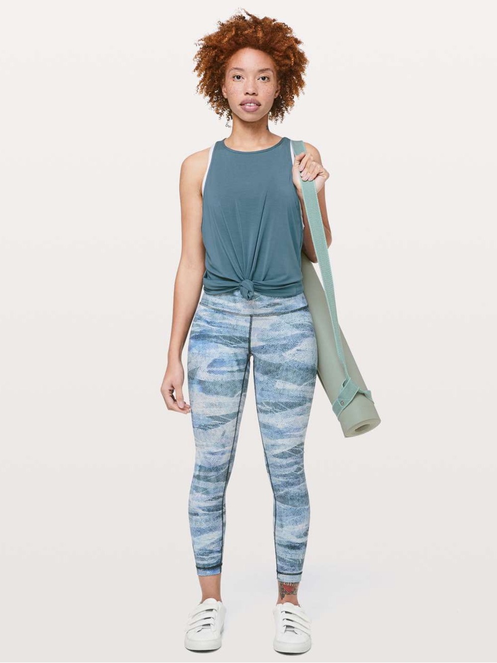 LULULEMON Wunder Under full in luxtreme leggings High rise 7/8, 25”.  Size 4